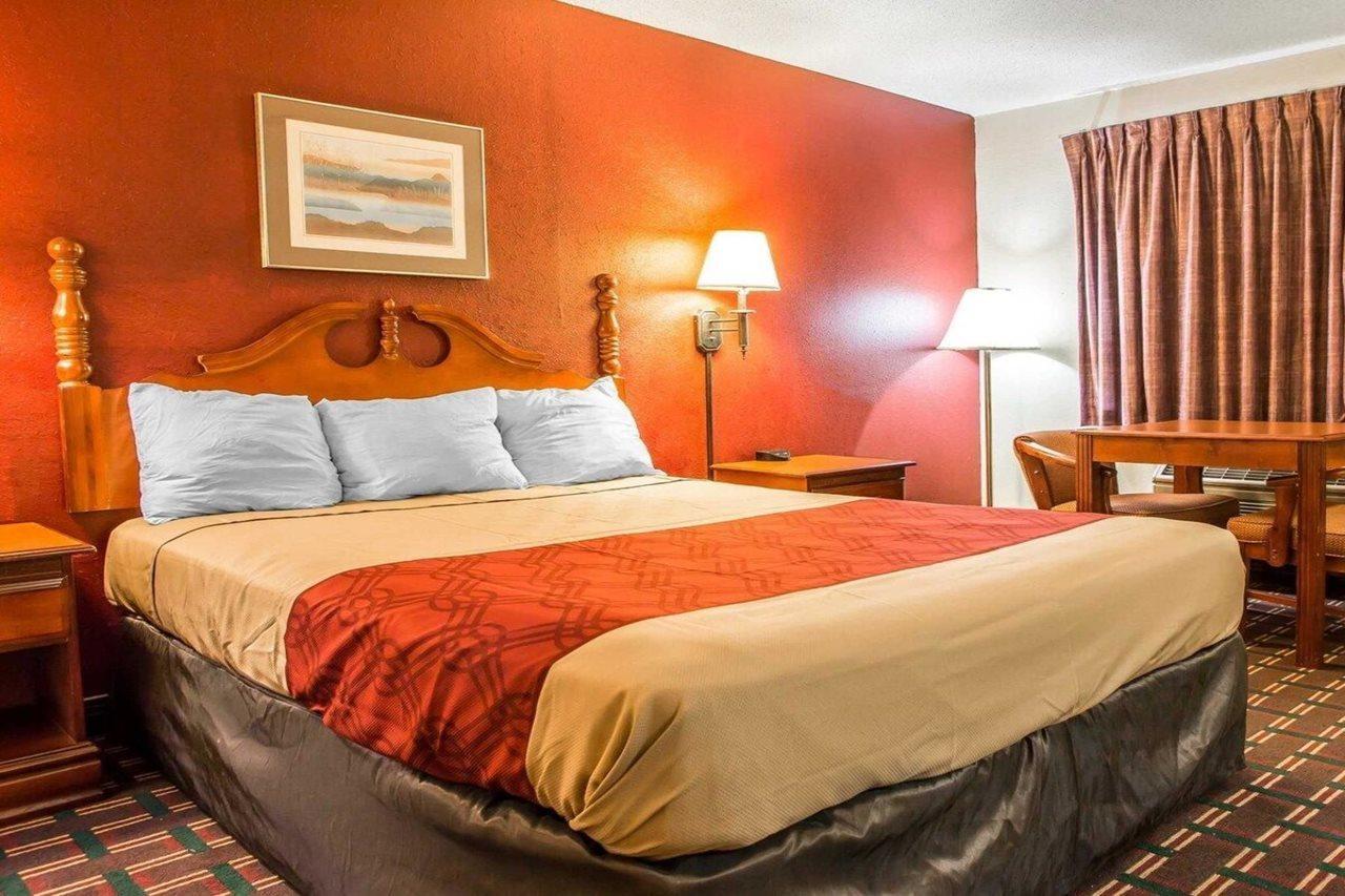 Rodeway Inn Montpelier Esterno foto