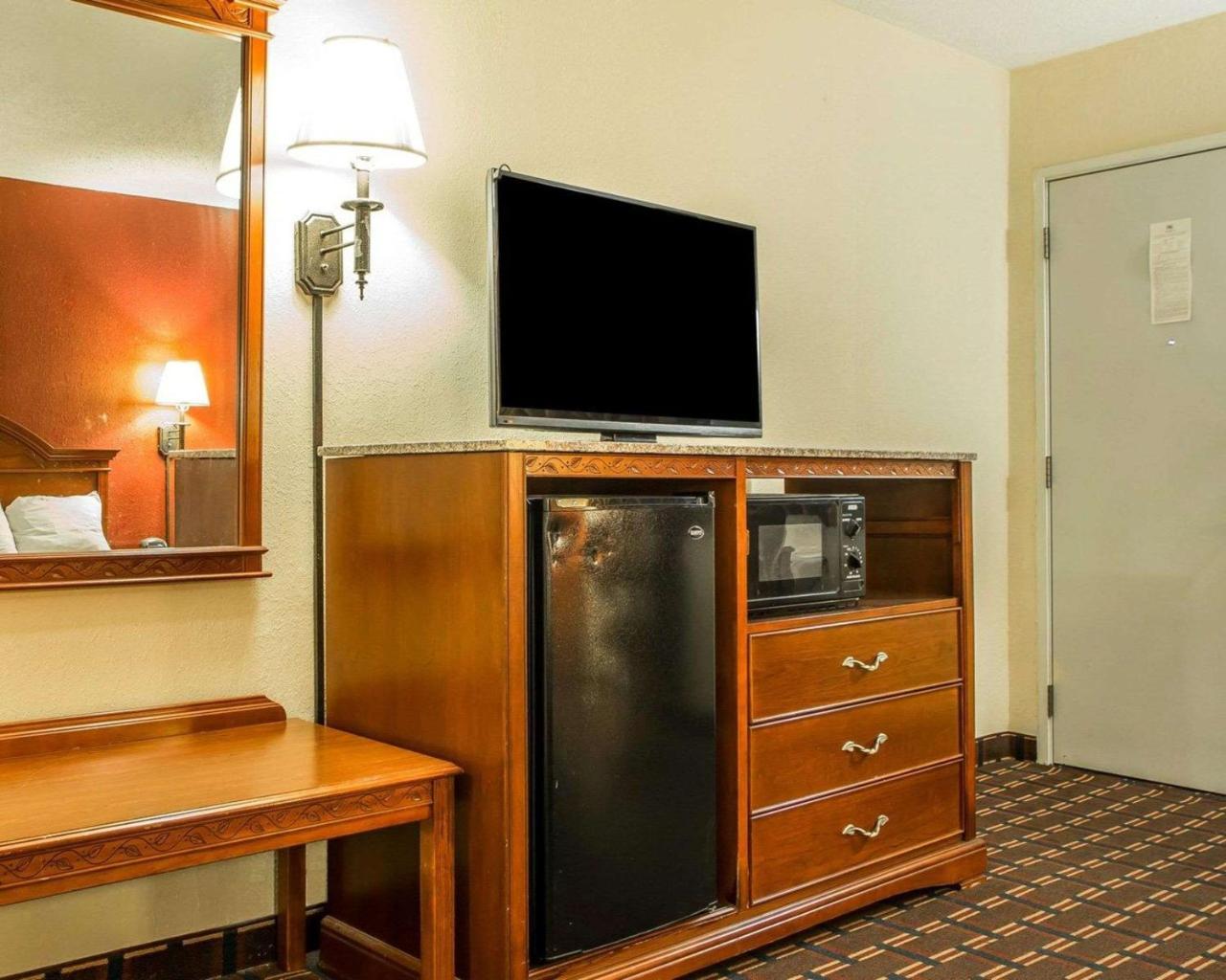 Rodeway Inn Montpelier Esterno foto
